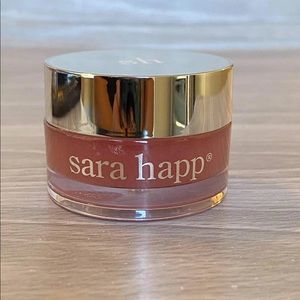 Sara Happ The Lip Scrub 

Shade: Sparkling Peach